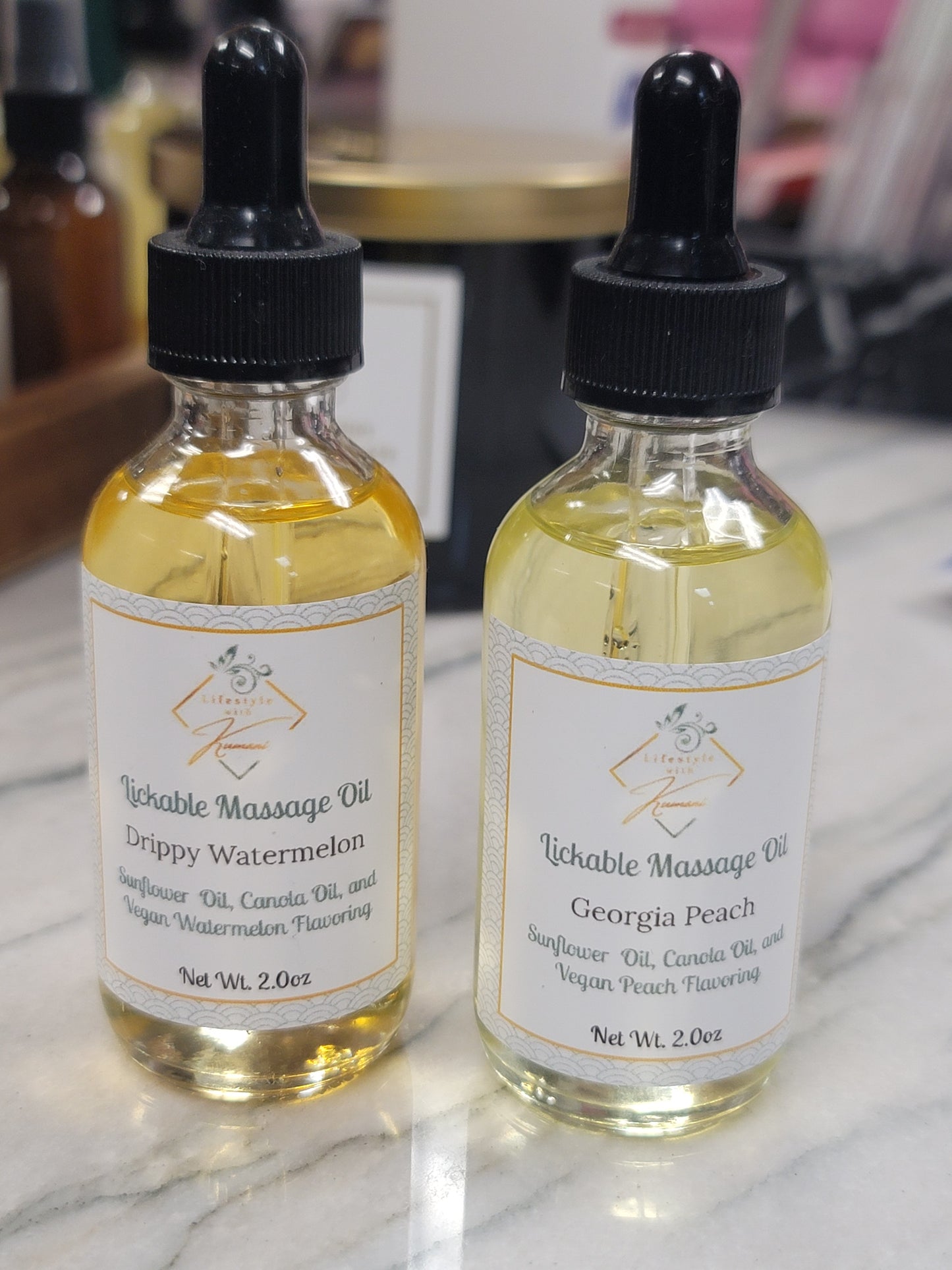 LIFESTYLE WITH KUMANI LICKABLE MASSAGE OIL