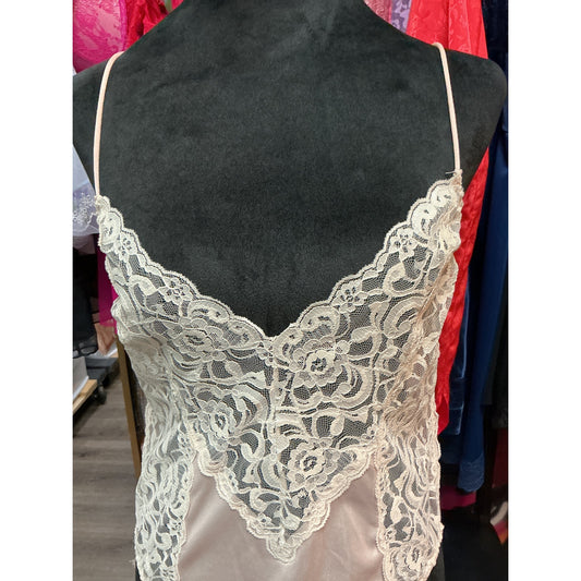 VINTAGE PINK LACE TEDDY