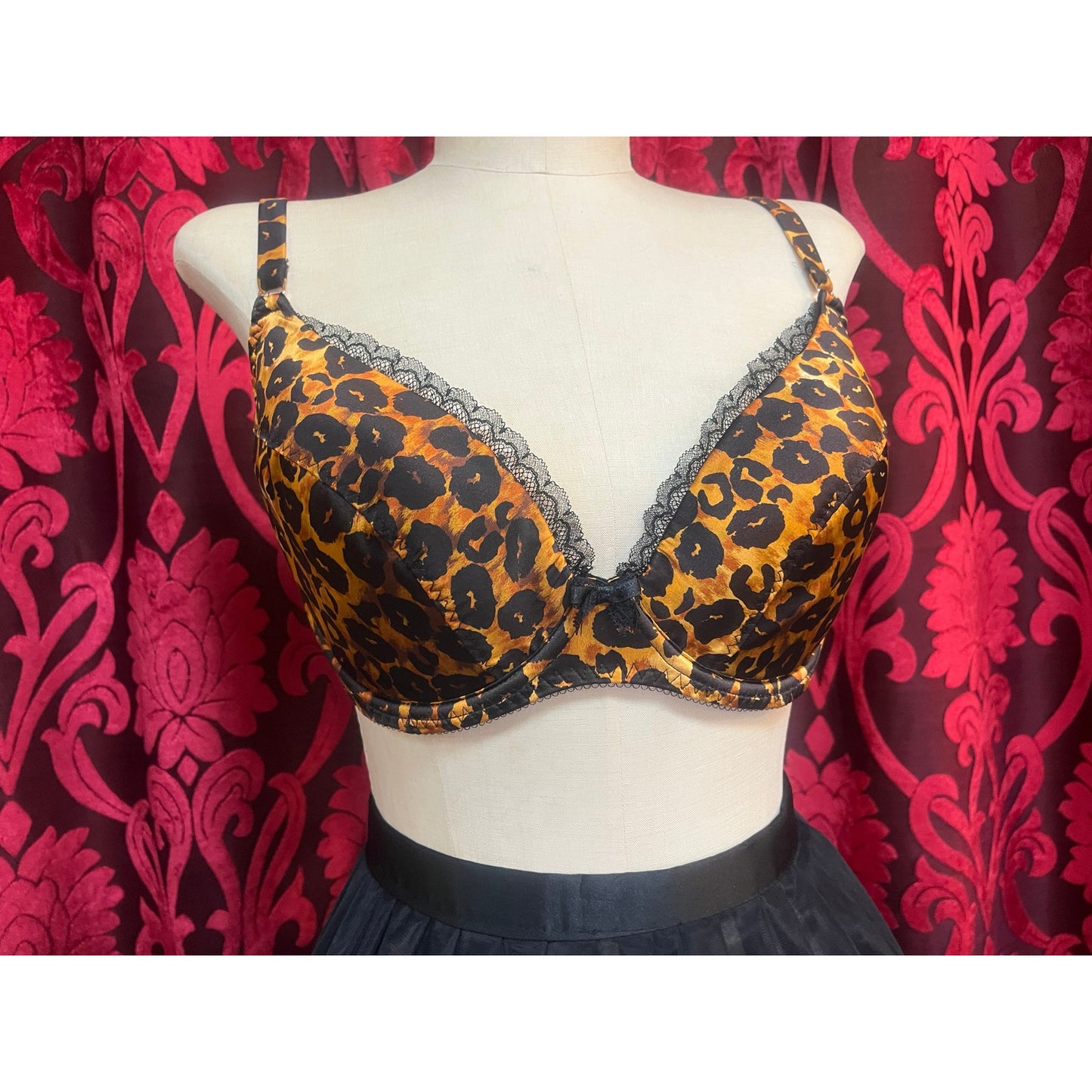 VINTAGE AGENT PROVOCATEUR BRA: 34E