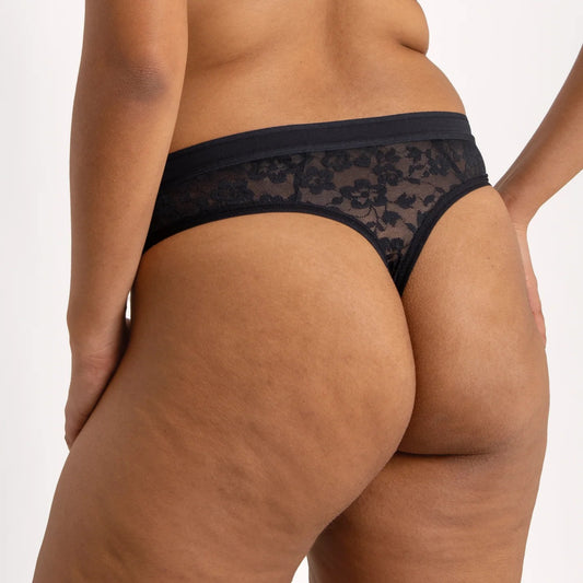 CURVY COUTURE NO-SHOW LACE THONG: BLACK