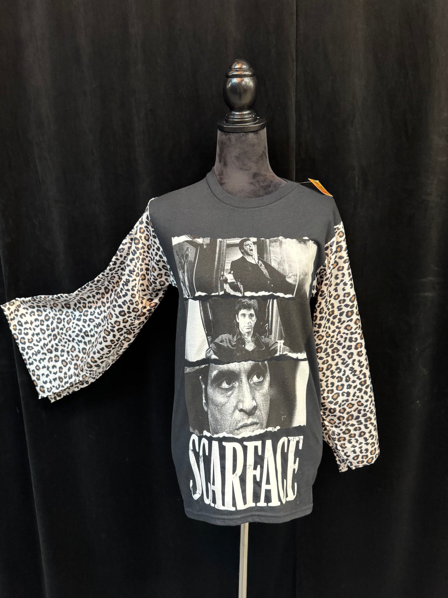 SCARFACE ANIMAL PRINT SLEEVE TEE (SMALL)