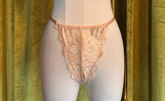 KILO BRAVA G-STRING: WHISPER PEACH