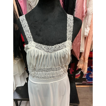 VINTAGE WHITE LACE SLIP DRESS