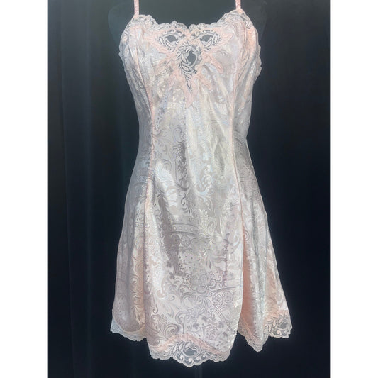 VINTAGE VS GOLD LABEL PEACH CHEMISE: MEDIUM
