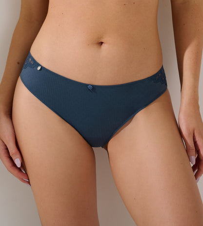 LISCA BRIEFS: NAVY