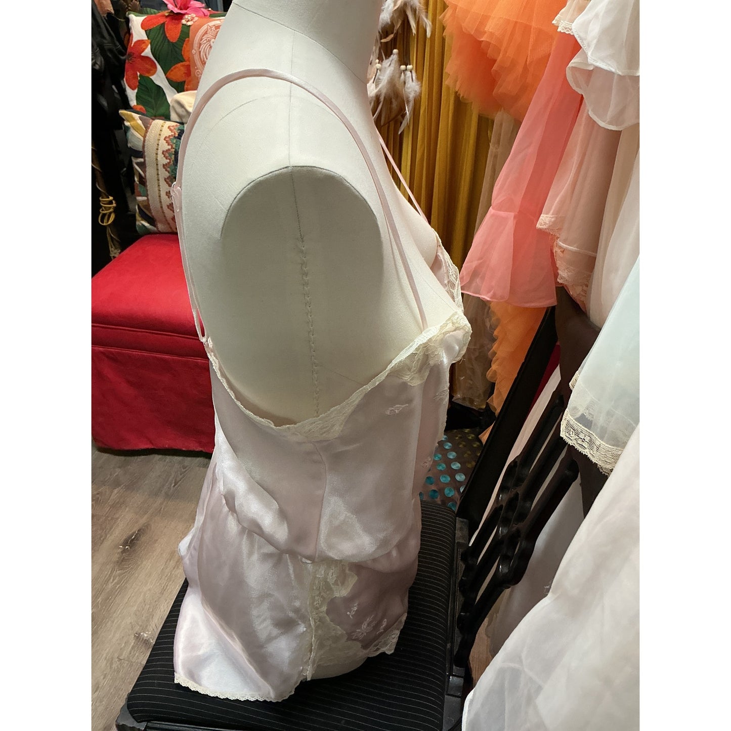 VINTAGE BABY PINK BUTTON UP TEDDY (MEDIUM)