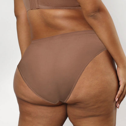 CURVY COUTURE SILKY SMOOTH HI-CUT BRIEF: SWEET TEA