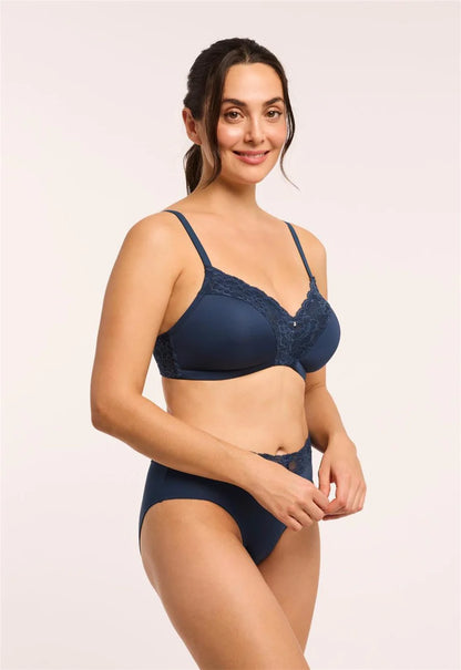 MONTELLE DREAM WIRE-FREE: CAMBRIDGE BLUE