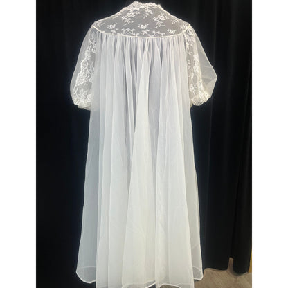 VINTAGE IVORY PUFF SLEEVE VICTORIAN DUSTER: MEDIUM/LARGE