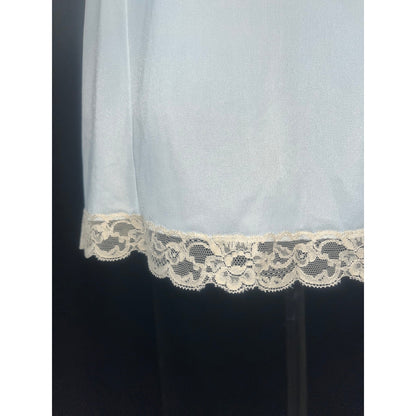 VINTAGE WONDERMAID BABYBLUE CHEMISE: SIZE 32/SMALL