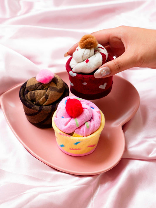 LEG AVENUE CUPCAKE SOCK GIFT SET