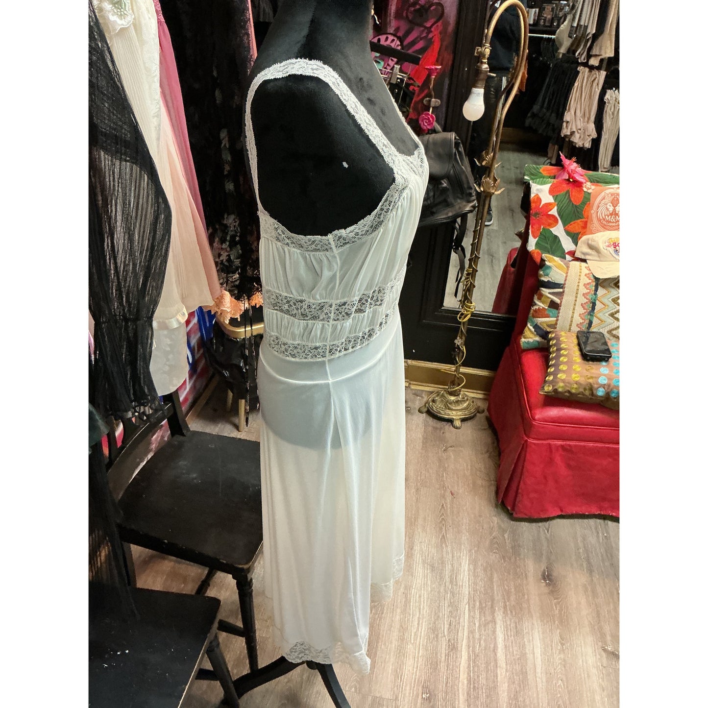 VINTAGE WHITE LACE SLIP DRESS