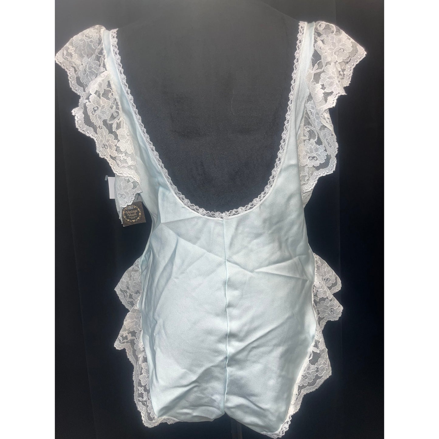 VINTAGE CIRA MINT/IVORY LACE TEDDY: MEDIUM