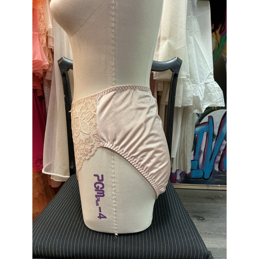 VINTAGE HIGH WAISTED LIGHT PINK PANTY (SIZE 10)
