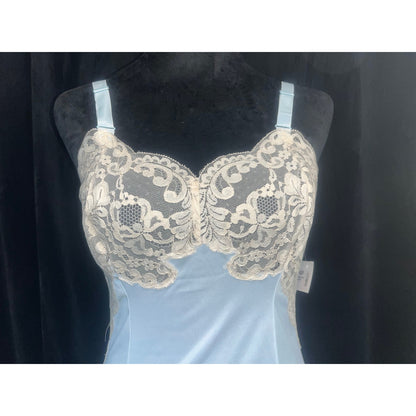 VINTAGE WONDERMAID BABYBLUE CHEMISE: SIZE 32/SMALL