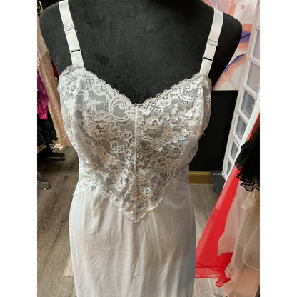 VINTAGE LORRAINE LIGHT BLUE SLIP DRESS (SIZE SMALL/MEDIUM)