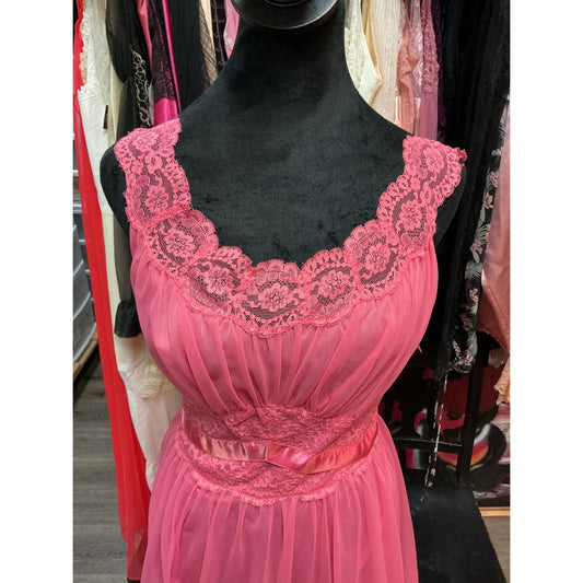 VINTAGE VANITY FAIR HOT PINK SLIP DRESS (SIZE 32 BUST/XS)