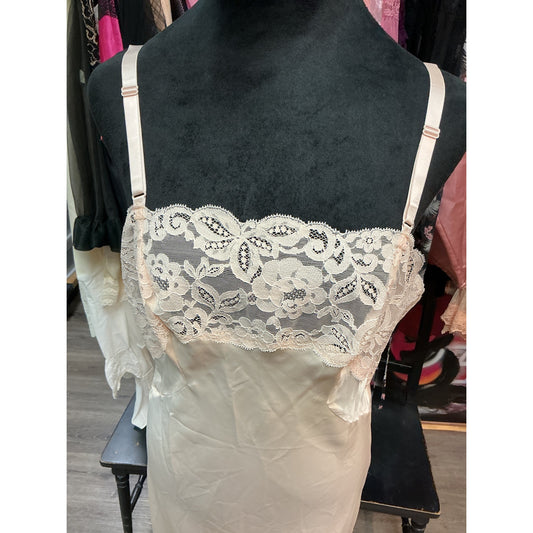 VINTAGE OLGA PEACH SLIP DRESS (SIZE 36 BUST)