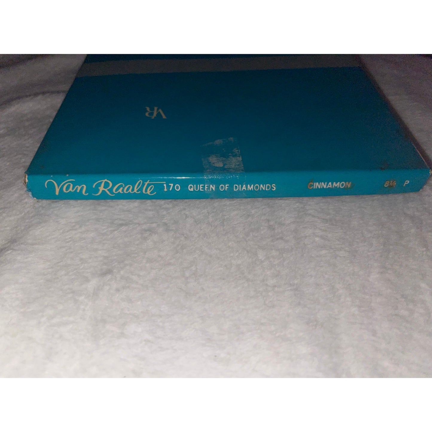 VINTAGE VAN RAALTE 170 QUEEN OF DIAMONDS CINNAMON STOCKINGS (SIZE PETITES 8 1/2)