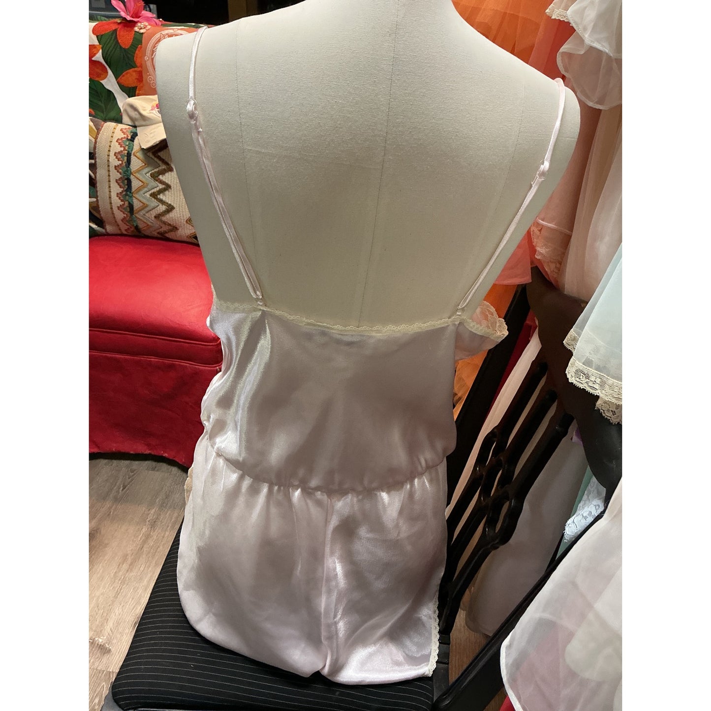 VINTAGE BABY PINK BUTTON UP TEDDY (MEDIUM)