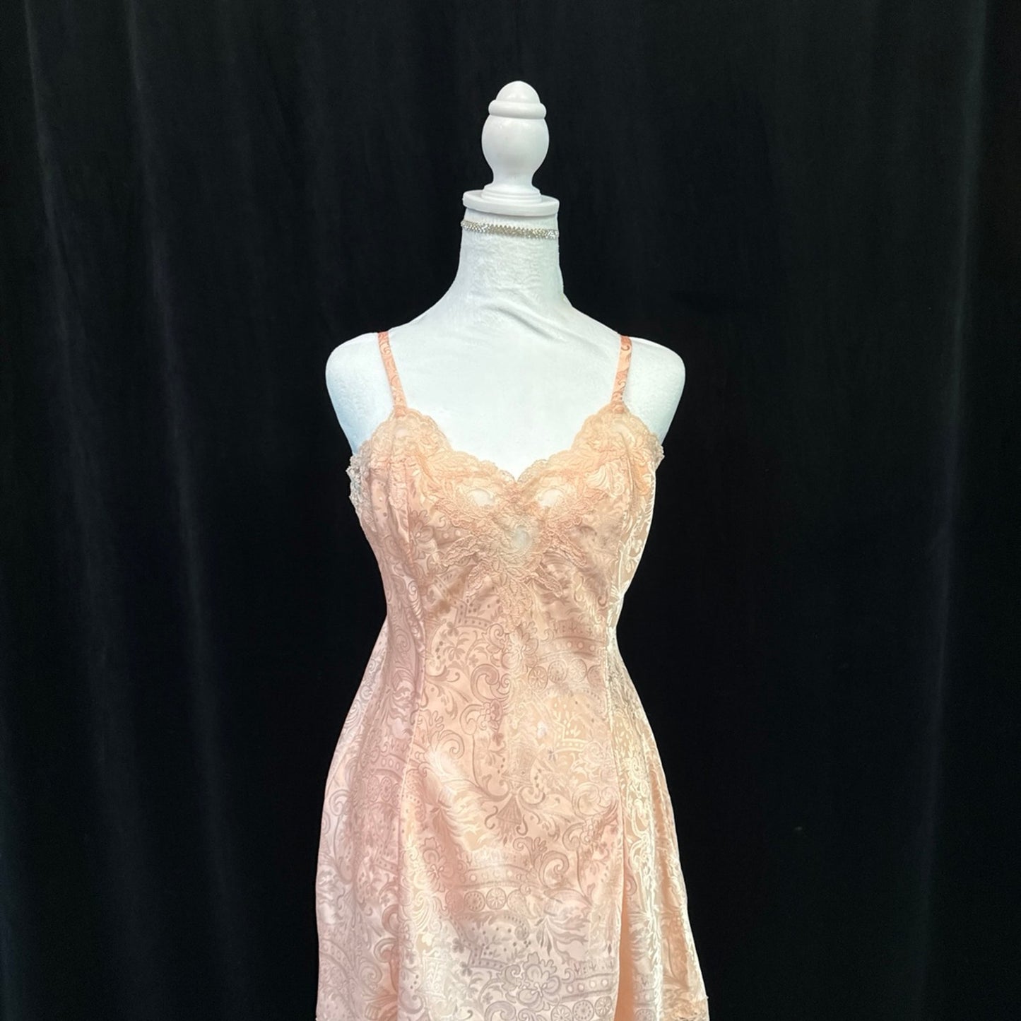 VINTAGE VS GOLD LABEL CHEMISE: MEDIUM