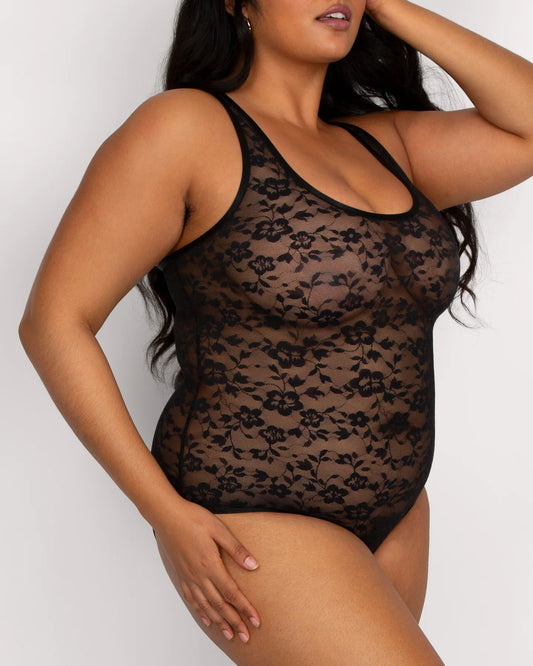 CURVY COUTURE NO-SHOW LACE BODYSUIT
