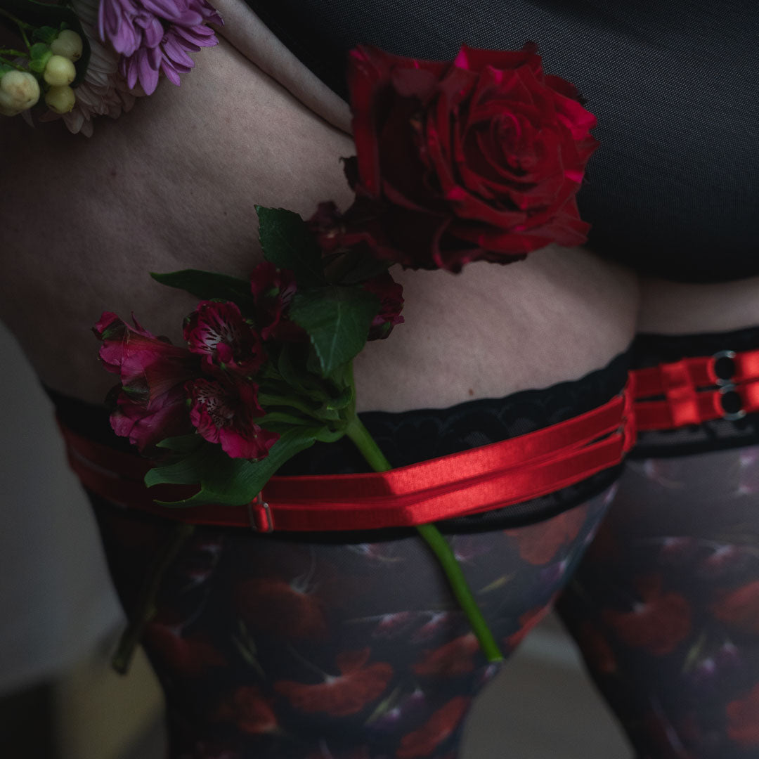 Red Strappy Leg Garters