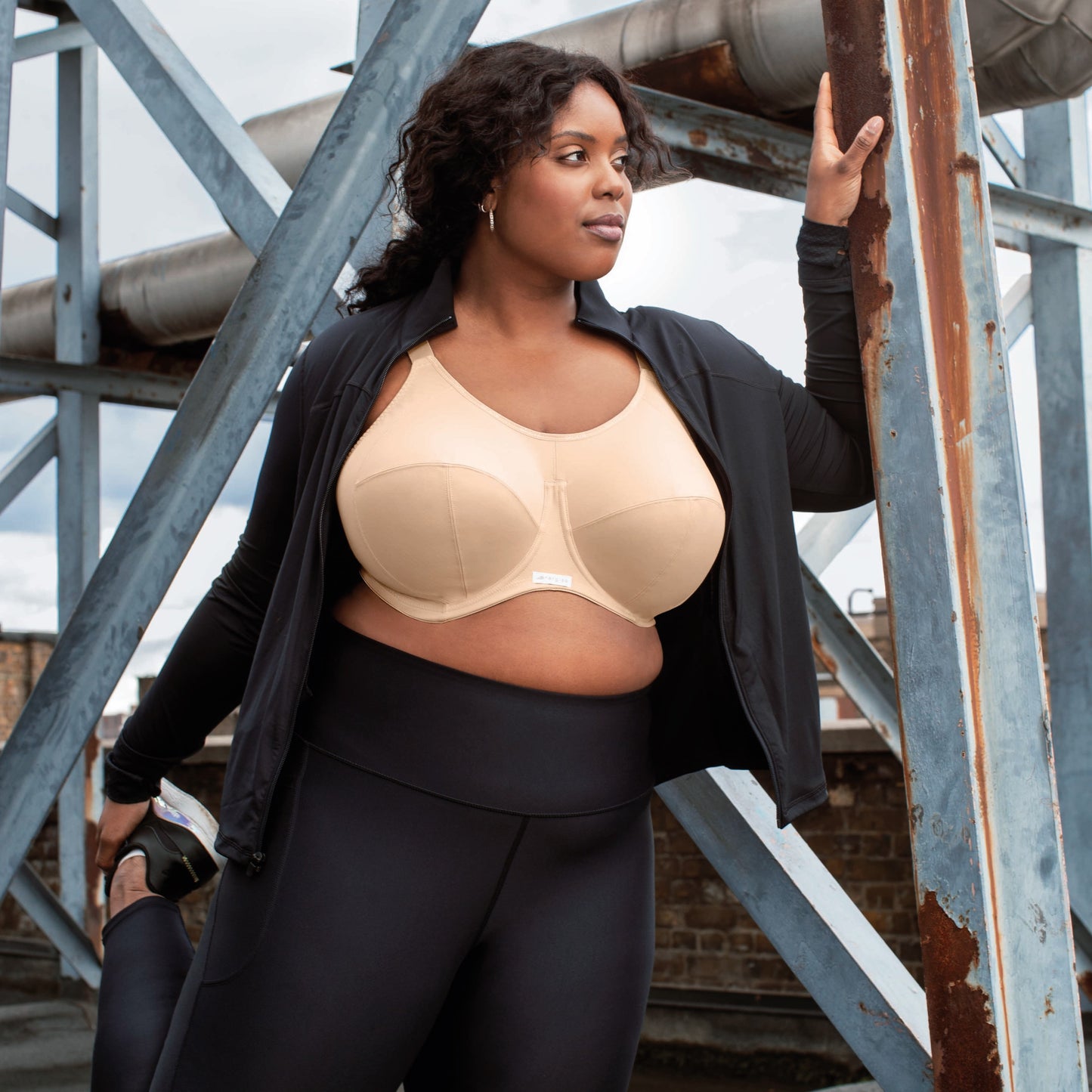 ELOMI ENERGISE SPORTS BRA: NUDE