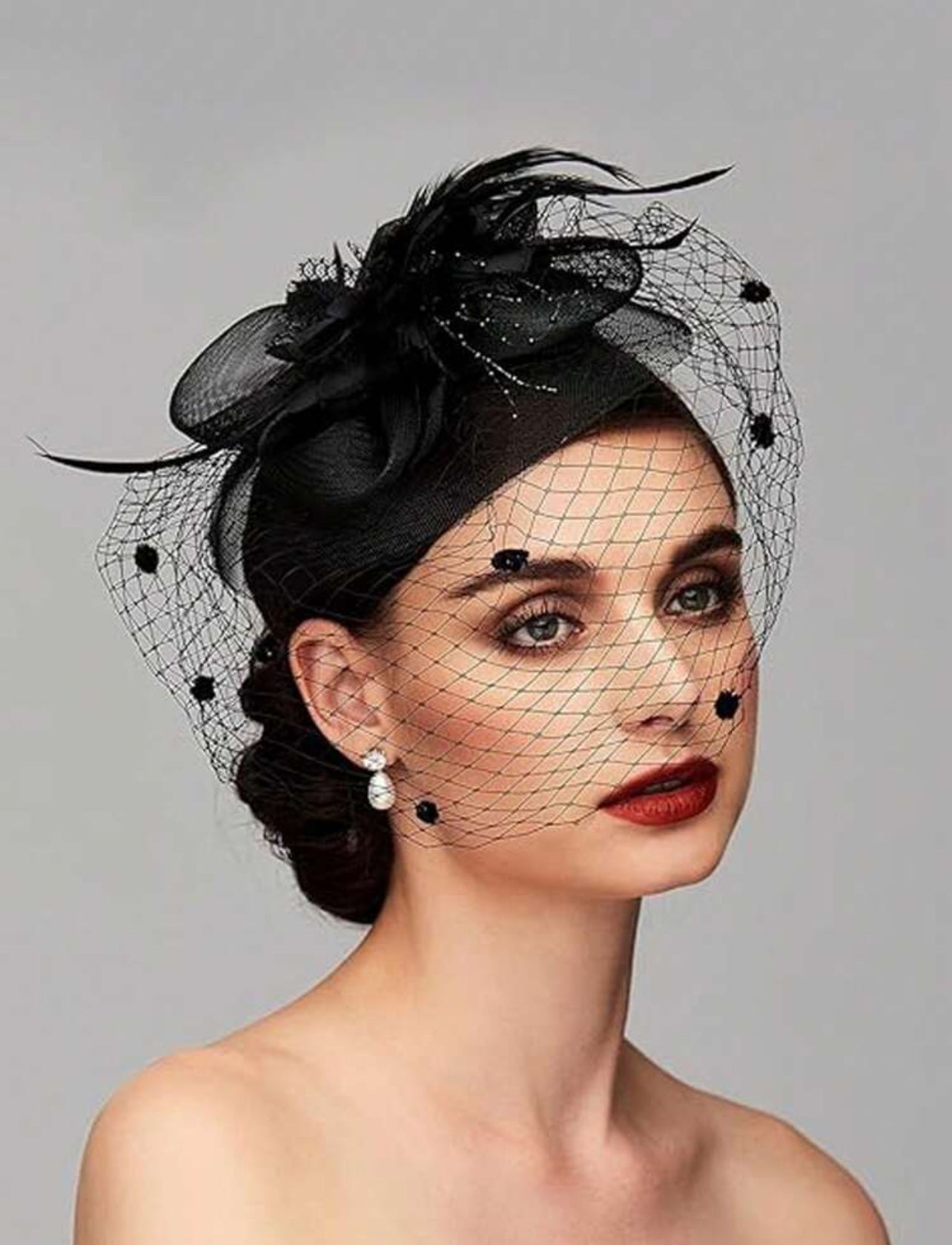 MESH  BLACK FASCINATOR