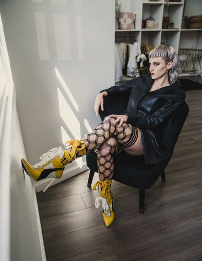 KIX'IES CASSANDRA FENCE NET THIGH HIGHS