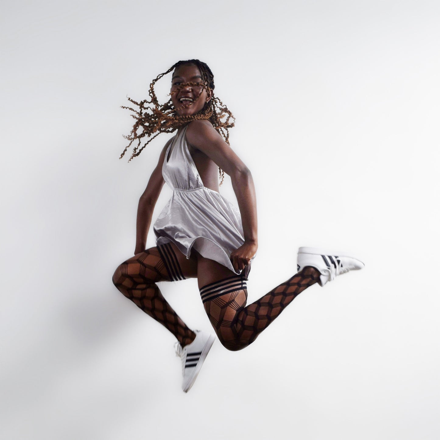 KIX'IES CASSANDRA FENCE NET THIGH HIGHS