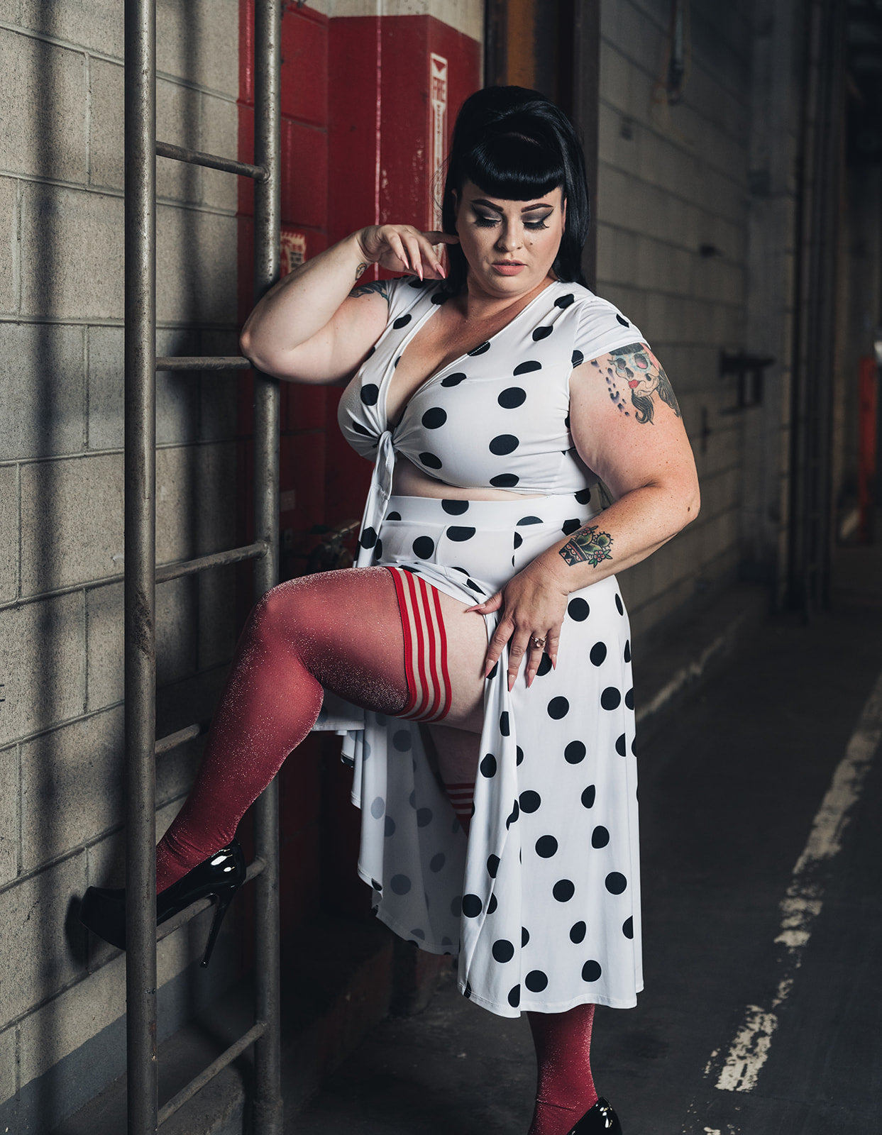 KIX'IES HOLLY SHIMMER CRANBERRY THIGH HIGHS