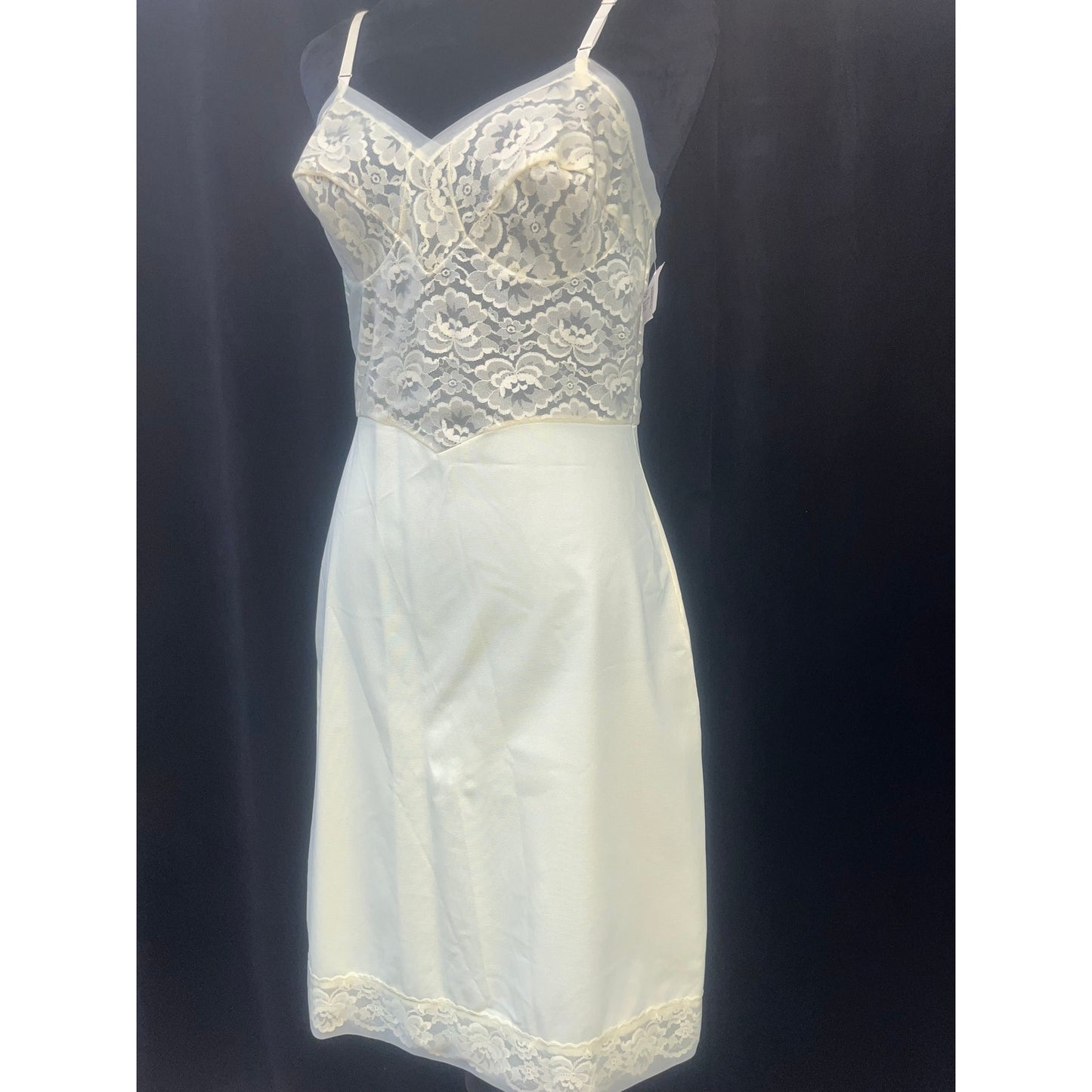 VINTAGE WARNERS YELLOW SLIP DRESS: SIZE 32