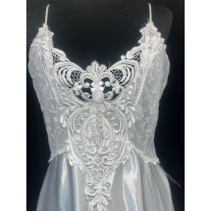 VINTAGE WISTERIA BRIDAL GOWN: MEDIUM