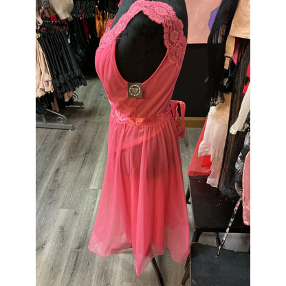 VINTAGE VANITY FAIR HOT PINK SLIP DRESS (SIZE 32 BUST/XS)